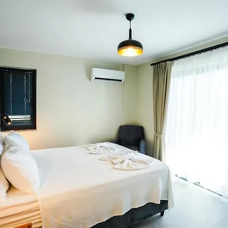 Kardelen Sleep 10 En Private Pool Villa